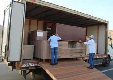 خدمات نقل عفش الرياض إلى جدة الاحترافية