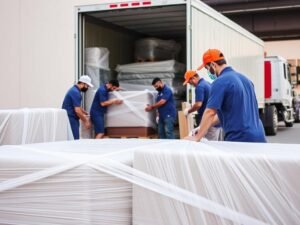 فريق متخصص في نقل عفش من الدمام إلى حائل