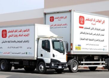 سيارات مخصصة لنقل الأثاث داخل جدة